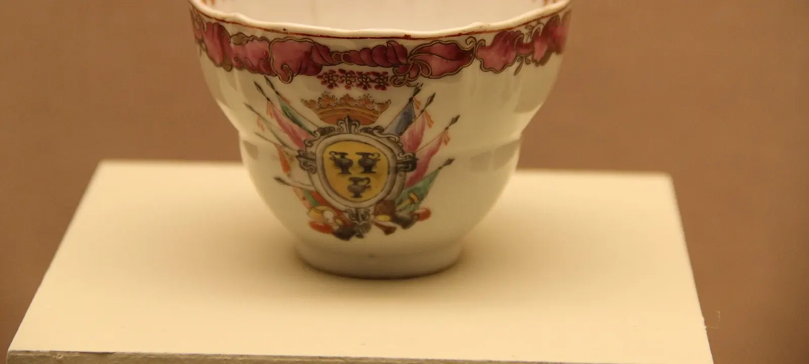 China — Jingdezhen porcelain market