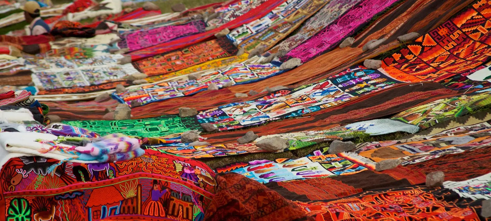 Peru — Cusco textile market