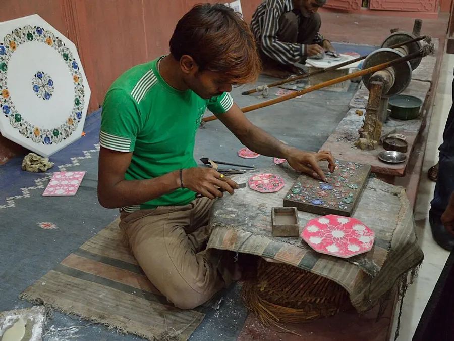 Marble & Stone Handicraft — marble inlay Agra handicraft